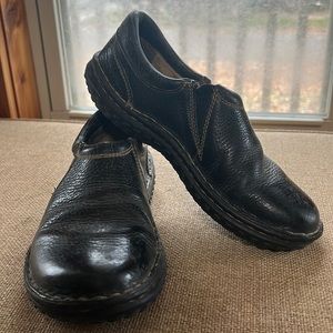 Born slip ons size 7.5